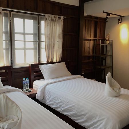 Niwas Ayutthaya Hotell Eksteriør bilde