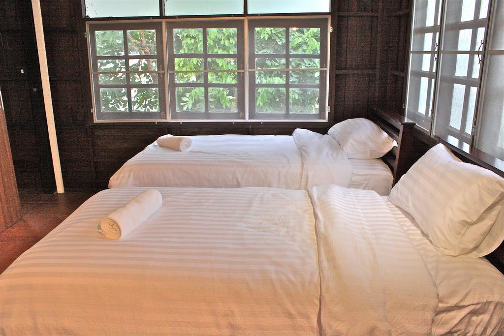 Niwas Ayutthaya Hotell Eksteriør bilde